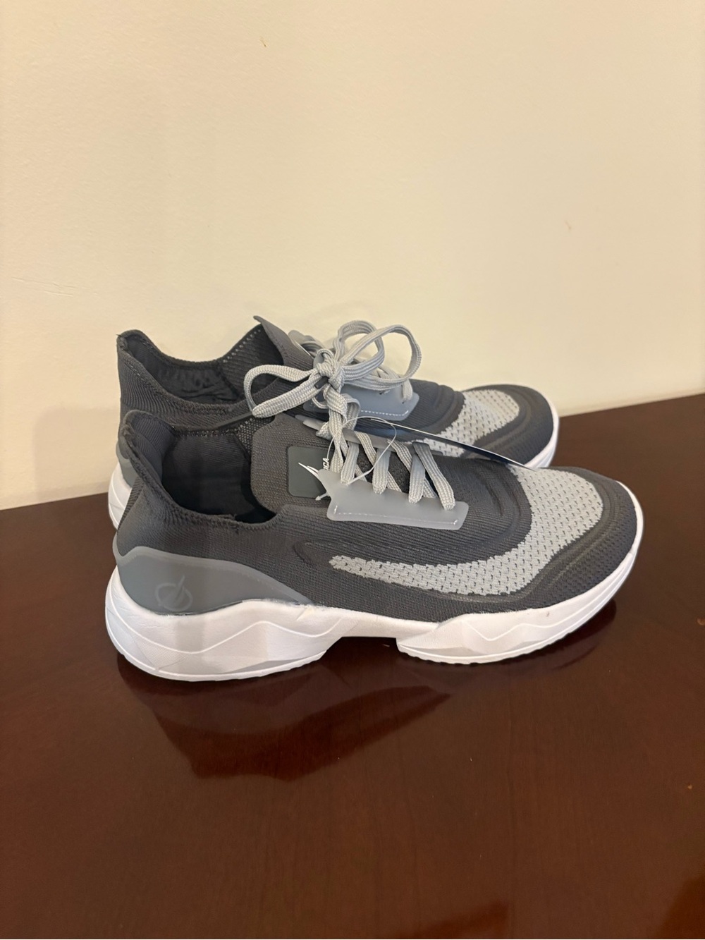Nautica Comfort Navtech Mens Sneakers Grey Athletic Running Shoes Size 7.5 NWT